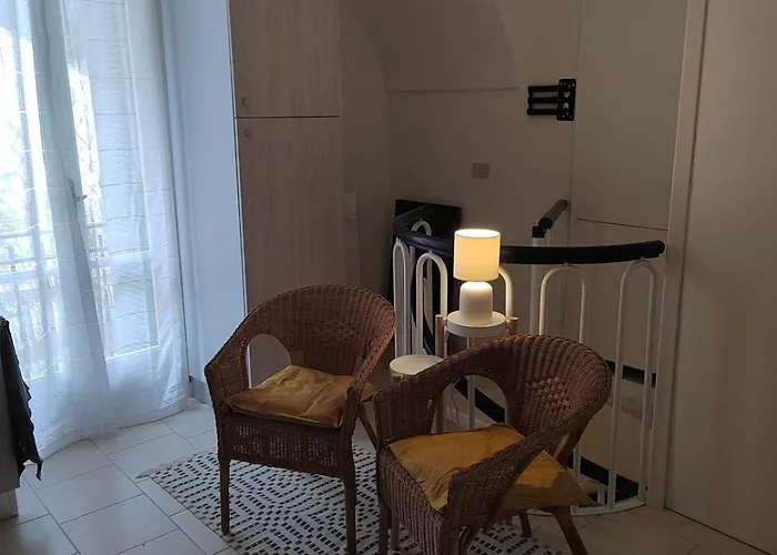 アパート Monet-dolceacqua ドルチェアックア